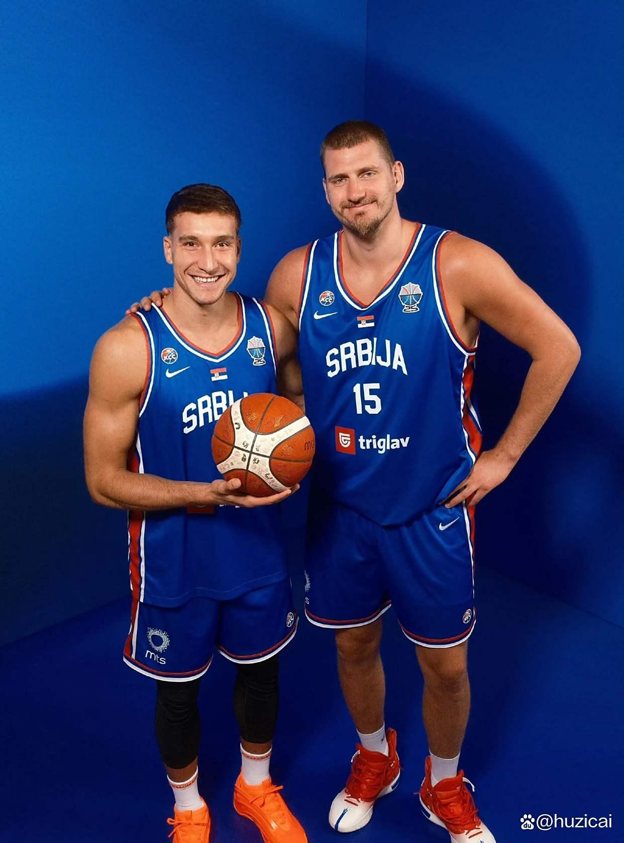 金年会官方在线入口-奥兰多魔术训练开放日，赛后止住颓势引欢呼，欧篮联在即，球队文化再被提及的简单介绍