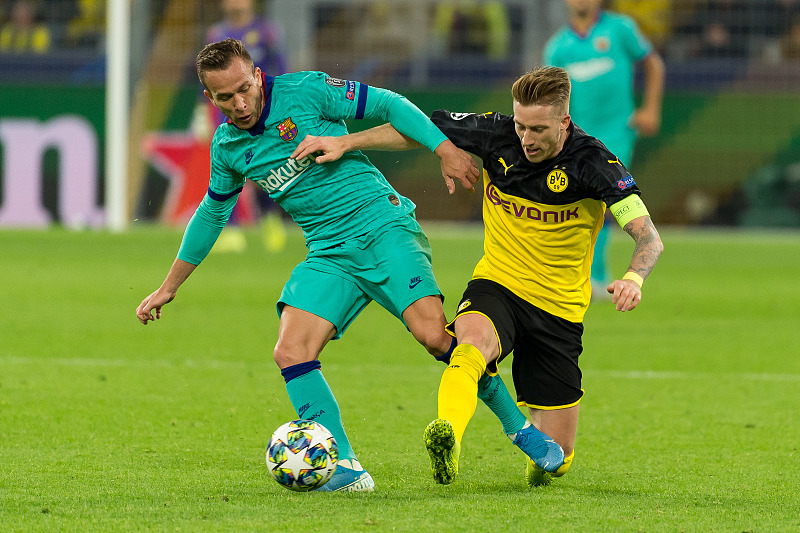 金年会登录入口-今晨欧冠焦点战；芝加哥公牛回应争议；管理层满意；阵容厚度经受考验的简单介绍